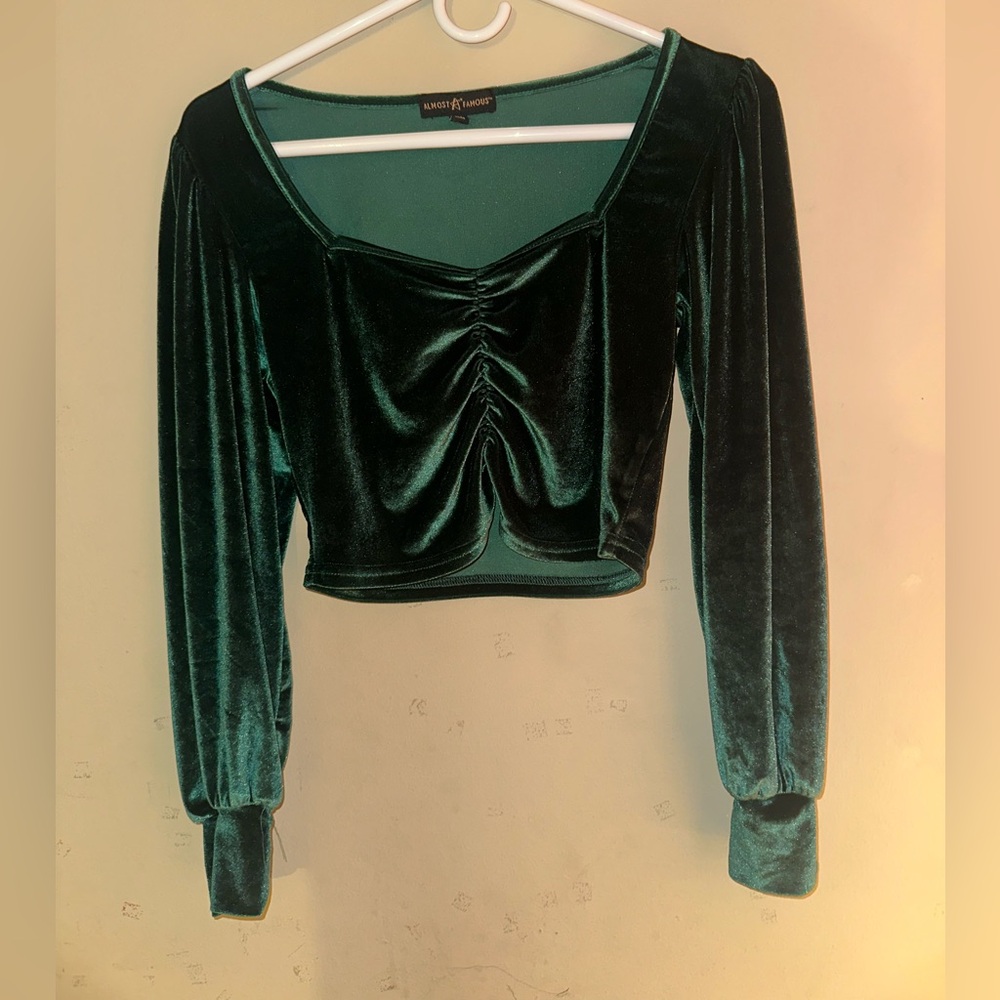 Green Velvet Cropped Long Sleeved Top